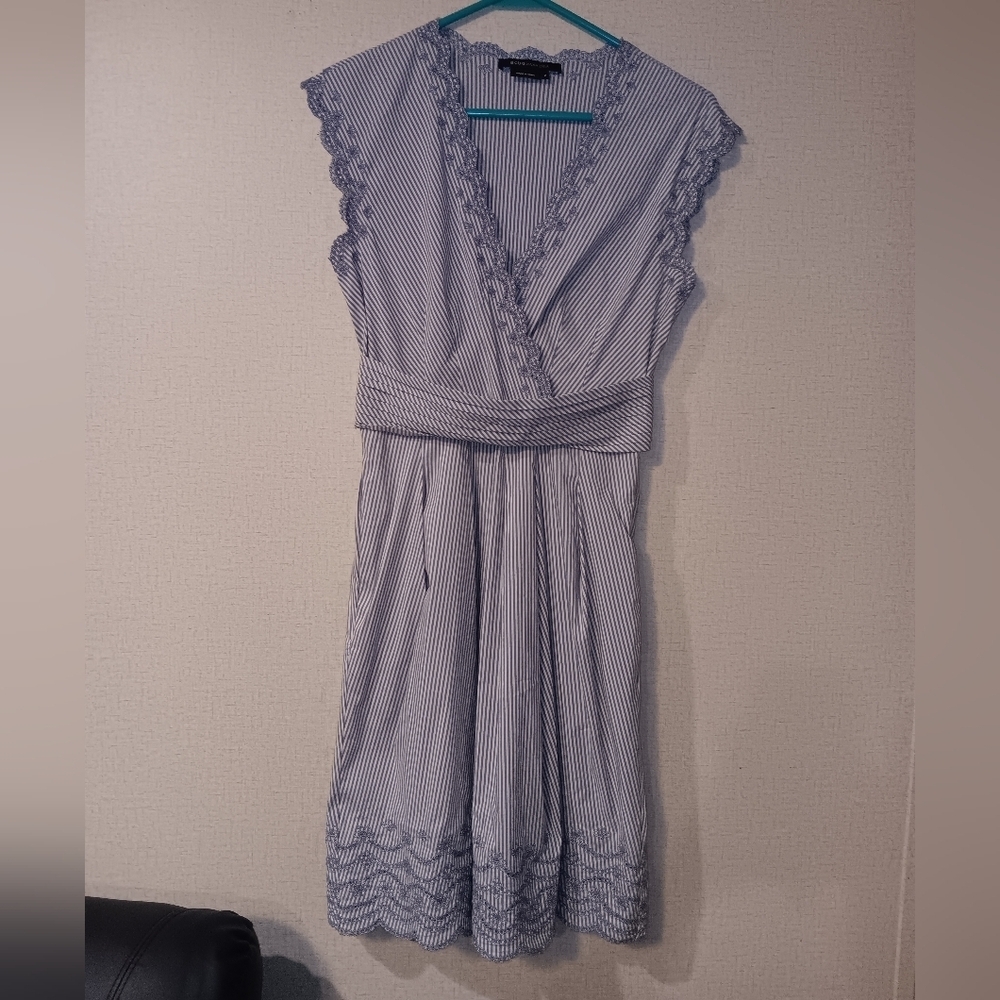 BCBGMaxAzria Blue Striped Midi Dress Sz 2 Semi New